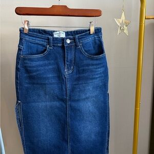 Chic Dark Blue Denim Midi Skirt